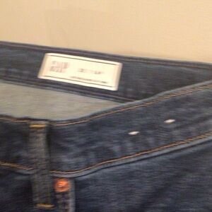 GAP women’s cropped jeans